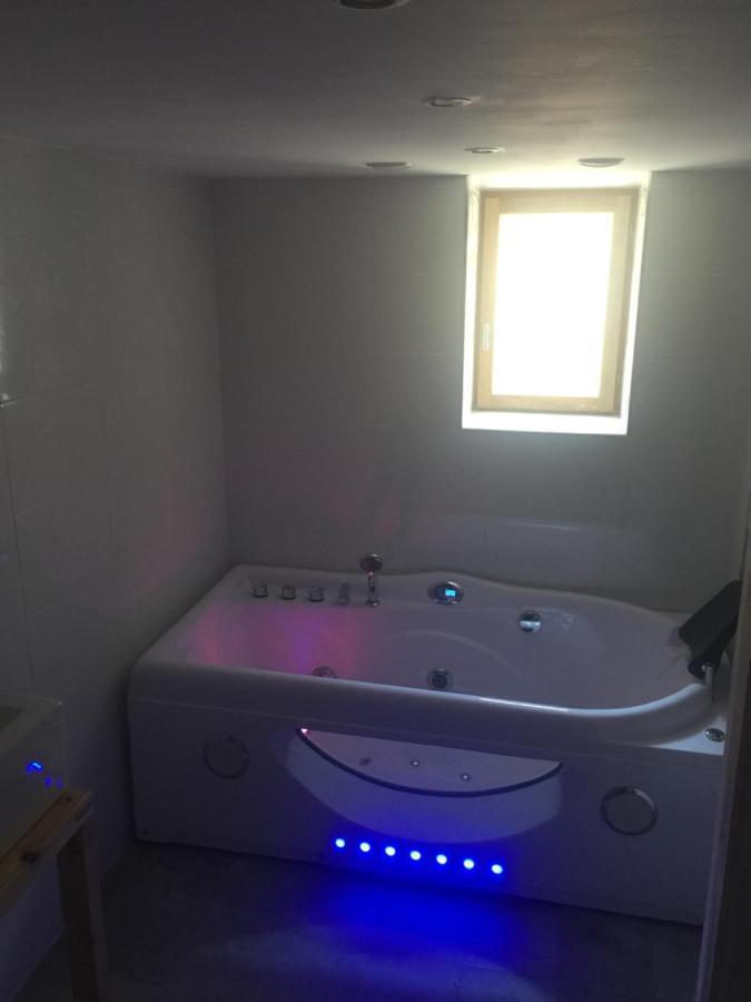 Chambres D'Hotes La Voute Volonne Kültér fotó