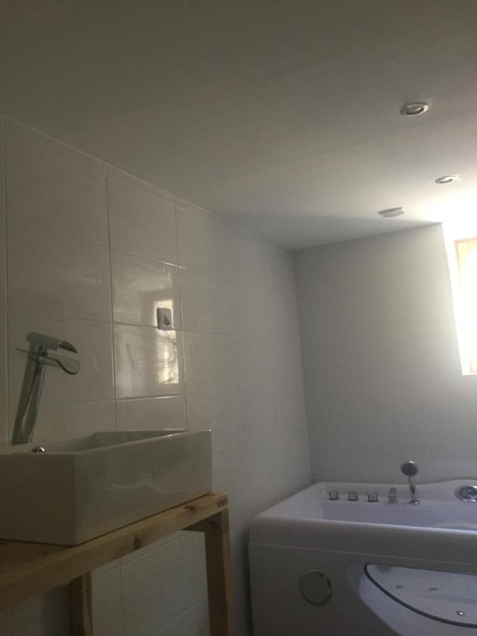 Chambres D'Hotes La Voute Volonne Kültér fotó
